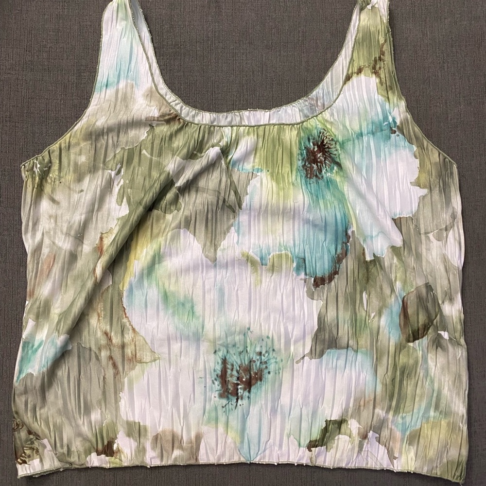 Green and White Floral Crop Top